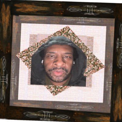 Mirror8Lol's profile picture. 