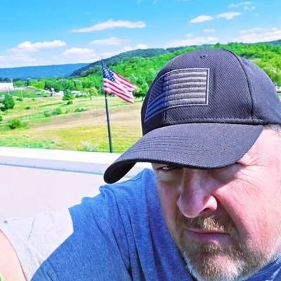 DavidSiya352489's profile picture. 