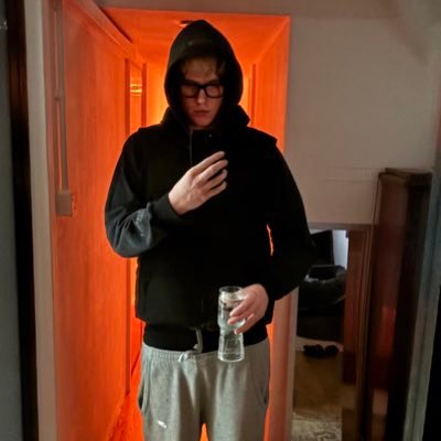 LucasJDavis's profile picture. LD | 19 | building @discovr_app