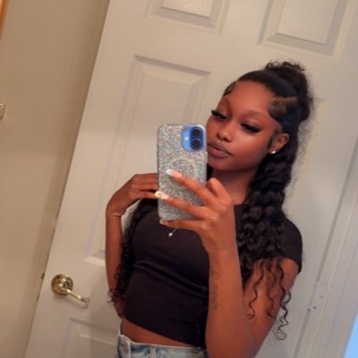 _bigmimii's profile picture. 11:29 💔🕊 1:10 💔🕊