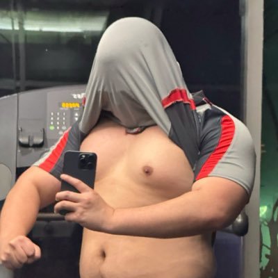 SJX247257's profile picture. Sharing my pics and life. (My only account)