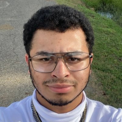 FrancoViveros13's profile picture. 