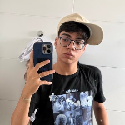 havedisthing's profile picture. i can make deals with the devil because my dick’s bigger