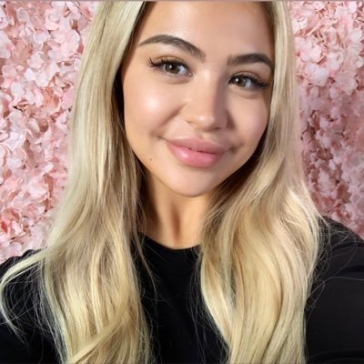 arin_kina's profile picture. A fine artist 🎨1Oil painter✨🦋