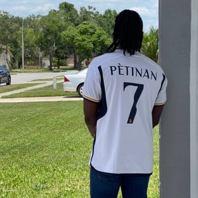 Petinan14's profile picture. #MKD #HKT #MVPZ #RadioFlamax #ProfDriver #Miragoane #Gemini♊️