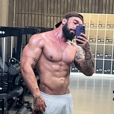 jacked_x's profile picture. Não mudo apenas corpos, eu transformo vidas - Dê uma olhadinha no meu insta e acompanhe meu trabalho👇