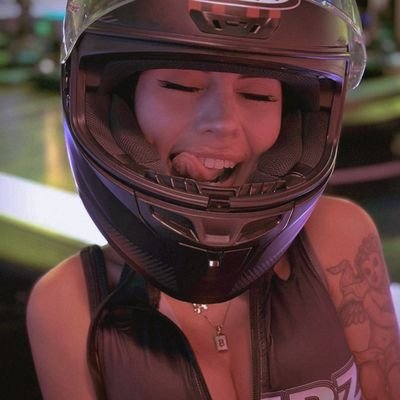 VIVXRXNPKDX's profile picture. 