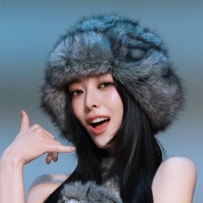 Isaitmidzy's profile picture. only midzy stan hearts2hearts e baemon