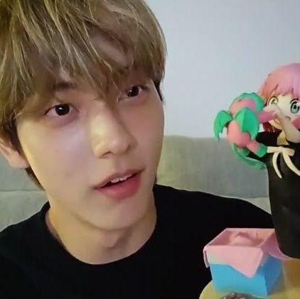 paranoiagrll's profile picture. ⋆. 𝗳𝗼𝗿 #𝘁𝘅𝘁 & #𝗰𝗼𝗿𝘁𝗶𝘀 𝜗𝜚˚⋆