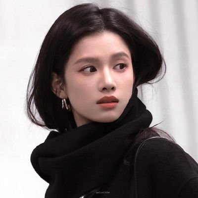 cdramasapphic's profile picture. ⤷ asian entertainment and sapphic content