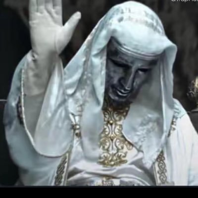 chloeisthe101's profile picture. Life isn’t bed of roses 💕