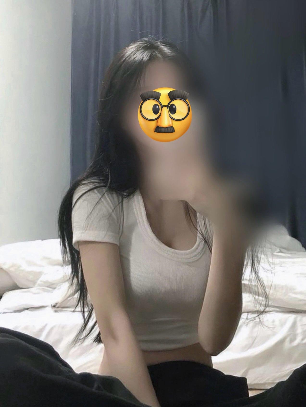 AfrozKhanPath15's profile picture. よろしくねー！ふおろーしてくれたらDMしますね😄💖独身で、新しい友達が欲しいです(＾▽＾)一緒にクッキング教室に参加したり、花見をしたりしましょう！来てください♪♪♪✨(@^◡^)