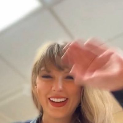 lorenz1989_'s profile picture. i like dune and taylor swift