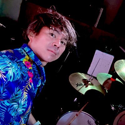 akiococom's profile picture. Drums @ FCROW / Keyton

50歳になるので趣味を楽しむため48歳から20年ぶりに楽器を再開しようとドラムを始めました。

Bass
2001-200x @ F:O / vou / Orange Tea Summer Tribes

VJ
2005-2008 Keep it louuud!