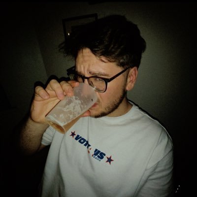 JeuneEspion_'s profile picture. Monde libre