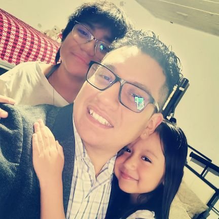 ehuesca_v's profile picture. Sensible, romantico y dicen que hasta sensual...