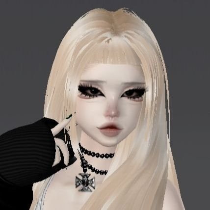 MissShiloh01's profile picture. 𖹭 𝘌𝘵𝘦𝘳𝘯𝘰 𝘳𝘦𝘴𝘱𝘭𝘢𝘯𝘥𝘰𝘳 𝘥𝘦 𝘶𝘯𝘢 𝘮𝘦𝘯𝘵𝘦 𝘮𝘦𝘭𝘢𝘯𝘤𝘰𝘭𝘪𝘤𝘢 𖹭