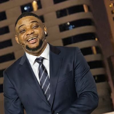 robingale2's profile picture. Realist,Pessimist,Humanitarian, Easy Going,Godfearing,CEO Astro plus Ent;(Event.Promotions.Entertainment),ASP Boss! (#teamChelseaFc)#luvmylife#