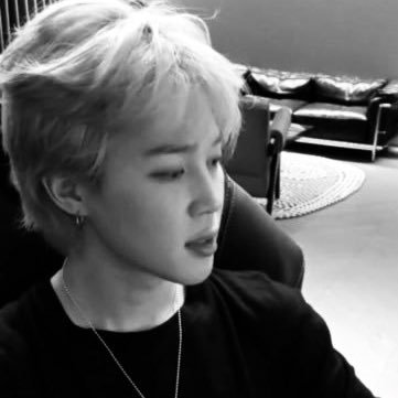 kitteewhysker's profile picture. 