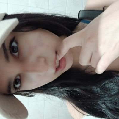 itsabqckslide's profile picture. si se meten con cristina si si se meten con cristina anda comer polenta  | #bangtan  17.23 conocí a top♡