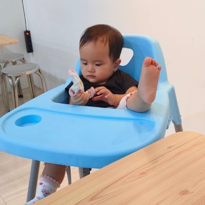 nanaefril's profile picture. 