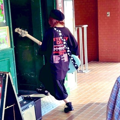 Bass_YUKA's profile picture. 神戸のドラムボーカルバンド「カリニャンクール」@CarignancoolのBass。11/25（火）千葉稲毛K’S DREAM「婦人ロック オカッパーズ」@okappa030303は12/7PADOMAでO.A♪【🆕MV】https://t.co/jMyuLYuCiz