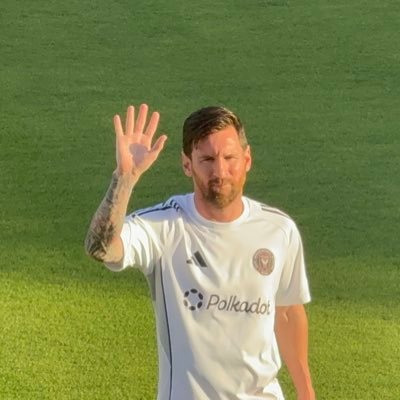 ayrebimodelak's profile picture. Habs , Red Sox , Saints , Barca , Bills #JoshAllen is my daddy. 99% of leafs fanbase are delusional!