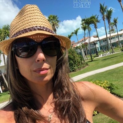 NpetaIildes's profile picture. Lead Anchor @SchwabNetwork FOXBusiness,Bloomberg, CNBC,DowJones @AmericanU NCAA Div. I Women's Soccer https://t.co/KDeNIEr0Br Disc: https://t.co/gmwK4jX21T