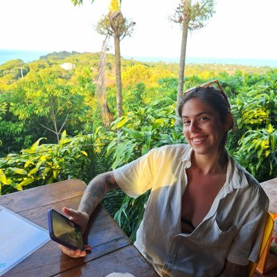 beabrags's profile picture. • https://t.co/fAuEbcfJIU