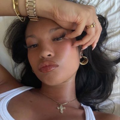 anysingerj's profile picture. any gabrielly é a definição de arte.