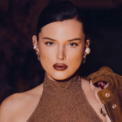 averythorne58's profile picture. Down to earth actress