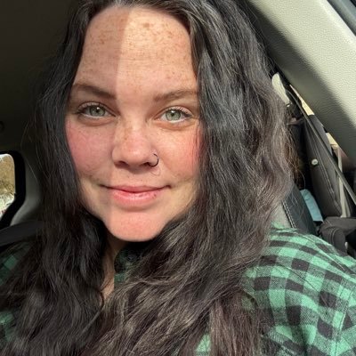 grimgrinningmom's profile picture. mom of many, wife of one, person with thoughts