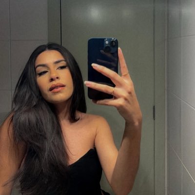 cah_vieiraaa's profile picture. não posso, tô lendo…