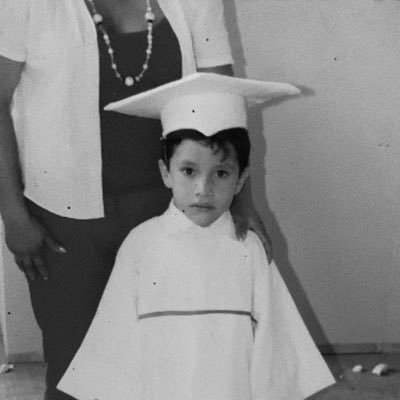 _miguelmonteroo's profile picture. catador profesional de canciones// sacar belleza de este caos es virtud