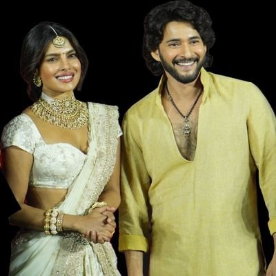 urstruly_priyaa's profile picture. @urstrulyMahesh 💘 
@MsKajalAggarwal ❤