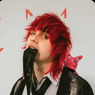 noirwells's profile picture. does my memory make you wanna kiss me? 💋