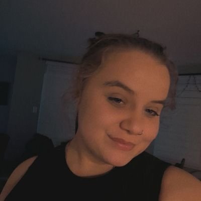 daphDelmaire's profile picture. Be the Change you want to see in the world 🫶🏼
25 years old ✨