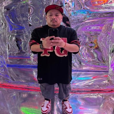 BarNone2431's profile picture. #lakeshow 🏀 #FTTB 🏈 #letsgododgers⚾️ and USC Trojans ✌🏽Proud father 👧🏽👧🏽Gamer 🎮Playstation Action figure collector🤖 WWE 💪🏾MambaForever 24/8 🐍