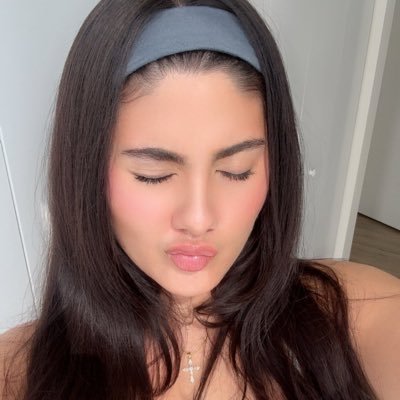 thebabyygi's profile picture. Just being myself :)