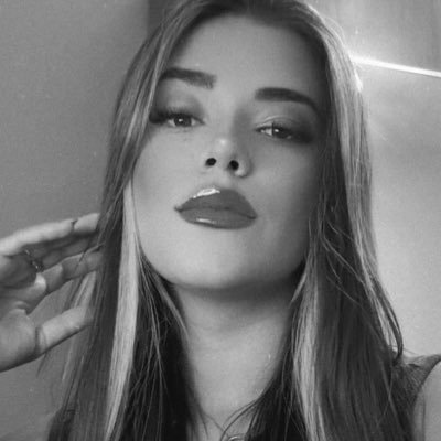 marifromars's profile picture. Eu sei que você treme