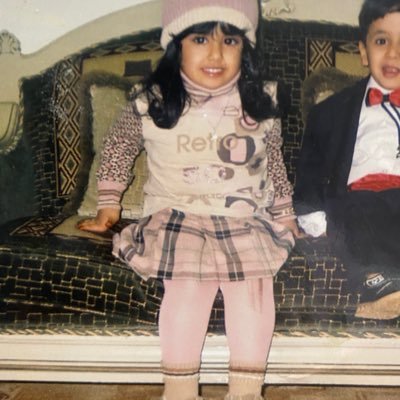 novmber2000's profile picture. 