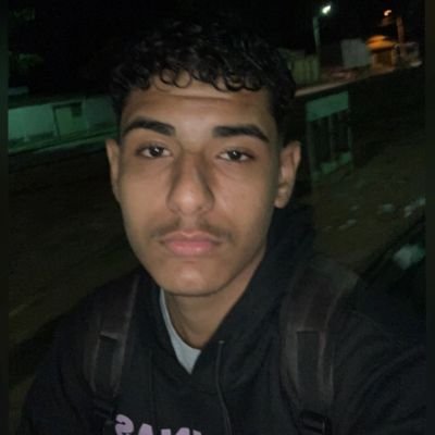 avlagum's profile picture. 