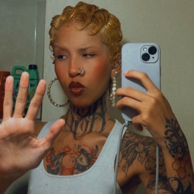 sadecarioca's profile picture. @FluminenseFC & @warriors