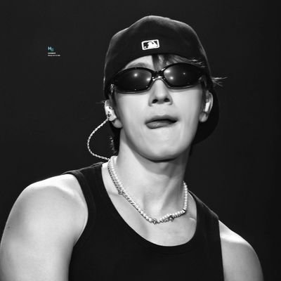 Eternal_ELFish's profile picture. ♡♥️♡ It's You ♡♥️♡/ /슈퍼주니어/ / ELF ♡¹⁵
 👑The Last Fandom Standing 👑  La snower de corazón ◇ Xi- Hoo!