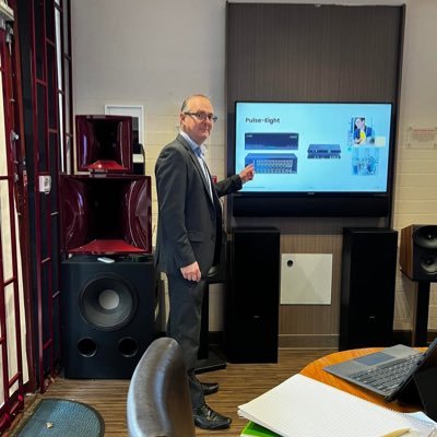 Johnpston12's profile picture. Singe Dad Dog-pets lover. Him. https://t.co/EQeCA8fa4a Being myself😊.... Lover of everything/Sports @ManUtd/@Cristiano. United State.