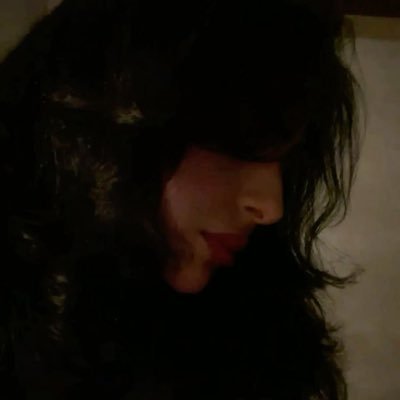 SRHzone's profile picture. أراقب الكون كغريبٍ فيه