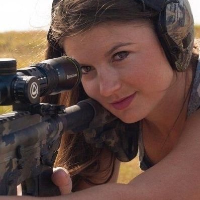 BarronHann67828's profile picture. The catfish girl.