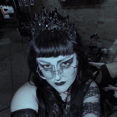 chappellseal's profile picture. chappell roan lvr | goth lesbian seal lover trying to make it in this cruel world˚₊‧ ʚ꒰^. .^꒱⟆ɞ ‧ mdni