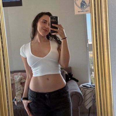 valenpradesc's profile picture. 