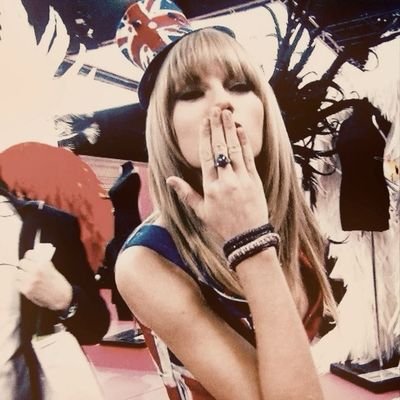 rrammie_'s profile picture. 